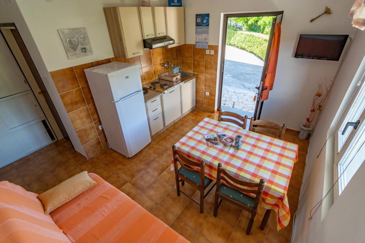 Apartment Dumicic 1 Mundanije Экстерьер фото